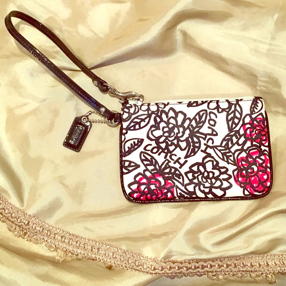 Coach floral wristlet NWOT